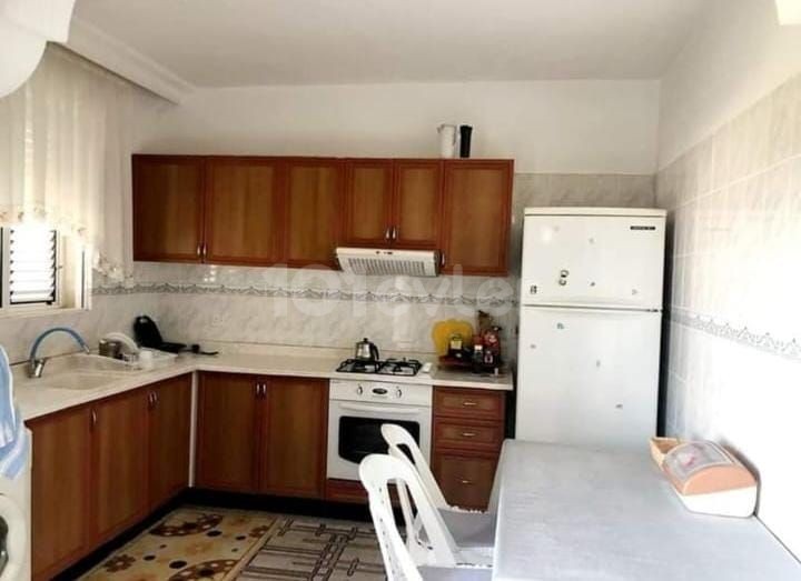  GİRNE/ LAPTA DA SATILIK 2+1 KELEPİR DAİRE/2+1 BARGAIN FLAT FOR SALE IN KYRENIA/ LAPTA