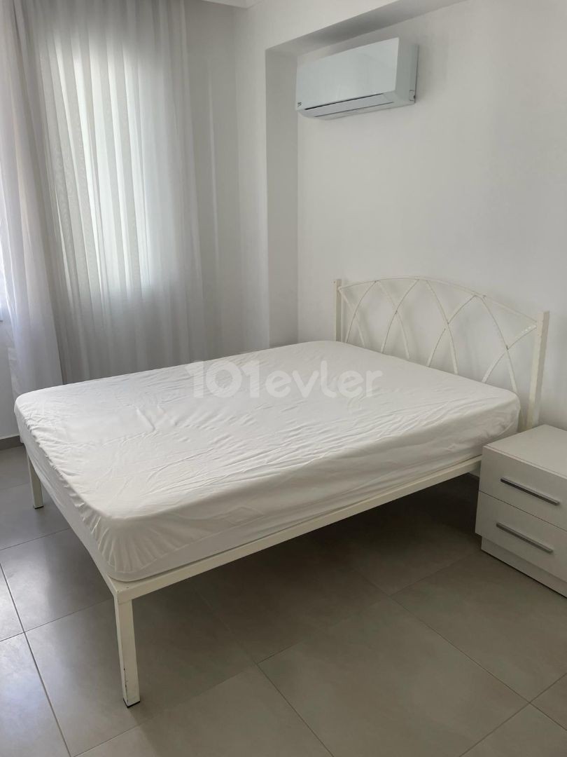 GİRNE/ MERKEZDE KİRALIK 1+1 LÜKS DAİRE /1+1 LUXURY FLAT FOR RENT IN KYRENIA/CENTER