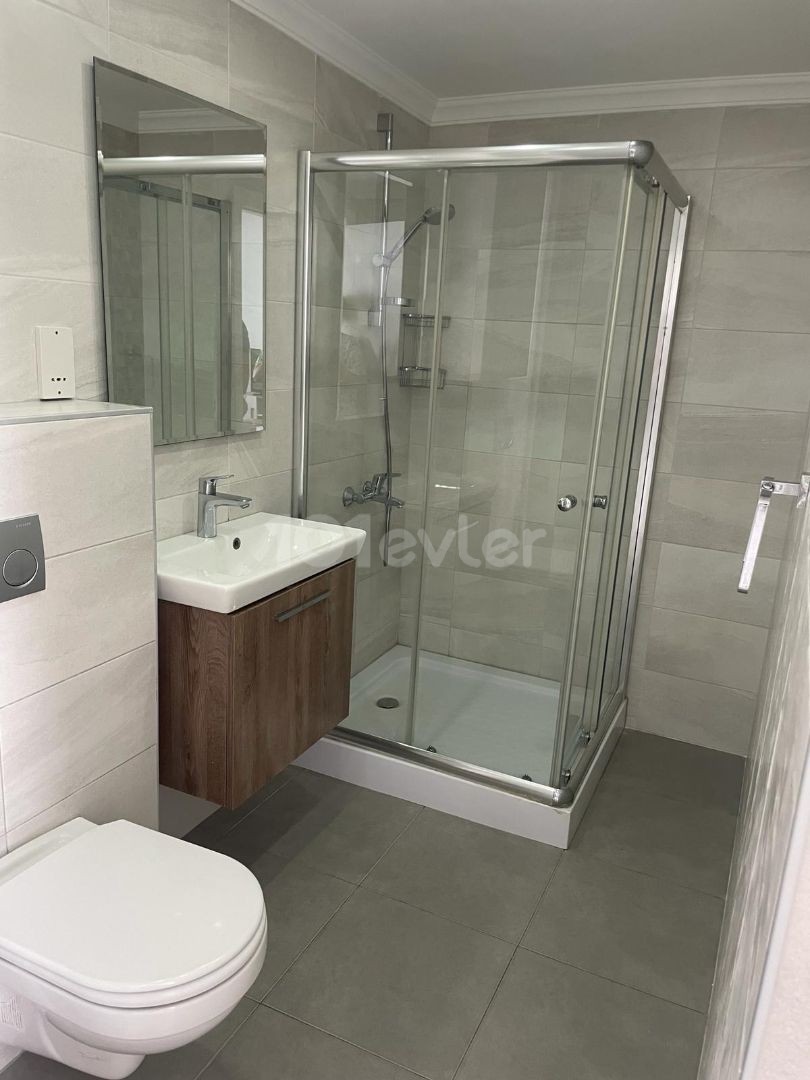 GİRNE/ MERKEZDE KİRALIK 1+1 LÜKS DAİRE /1+1 LUXURY FLAT FOR RENT IN KYRENIA/CENTER