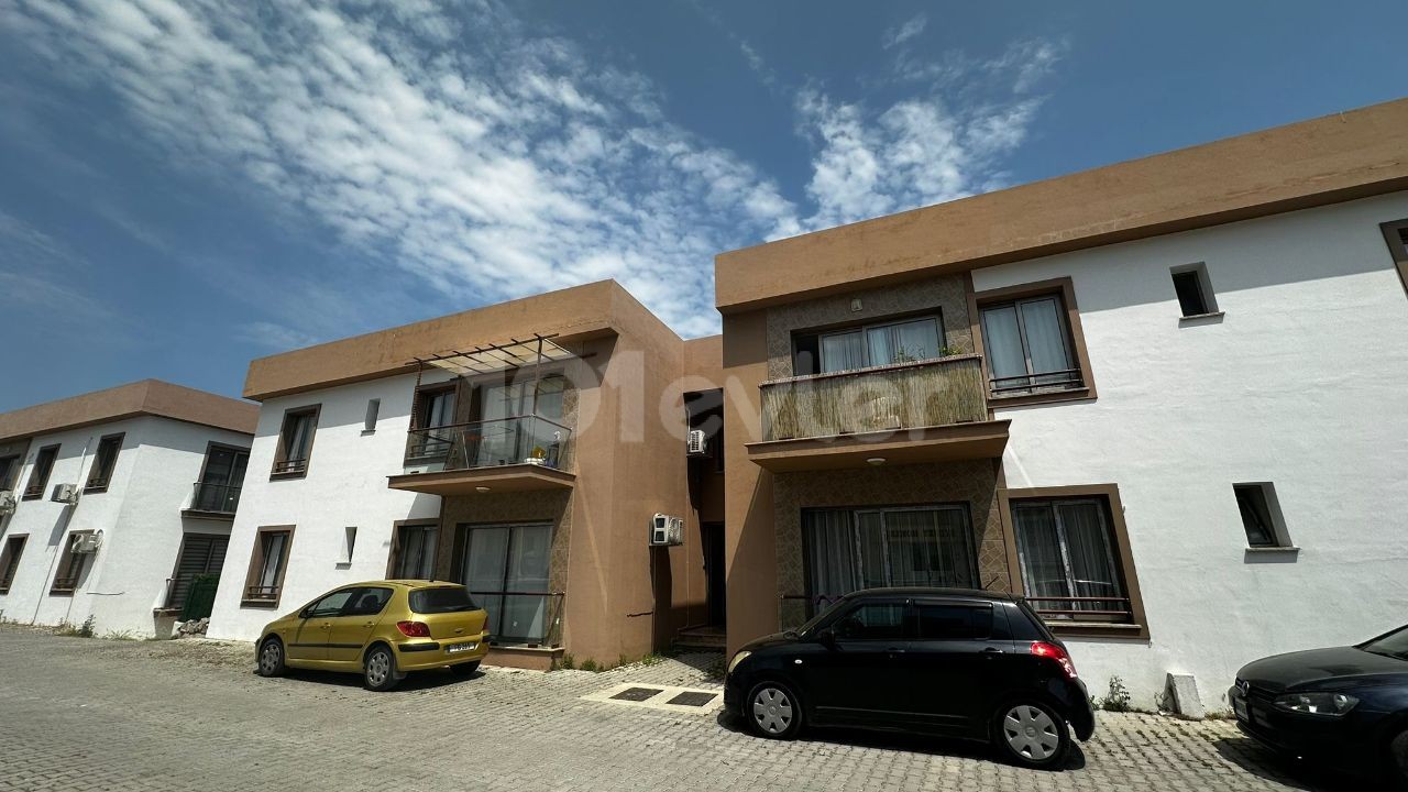 Spacious 2+1 apartment  for sale in Ozanköy, Kyrenia!