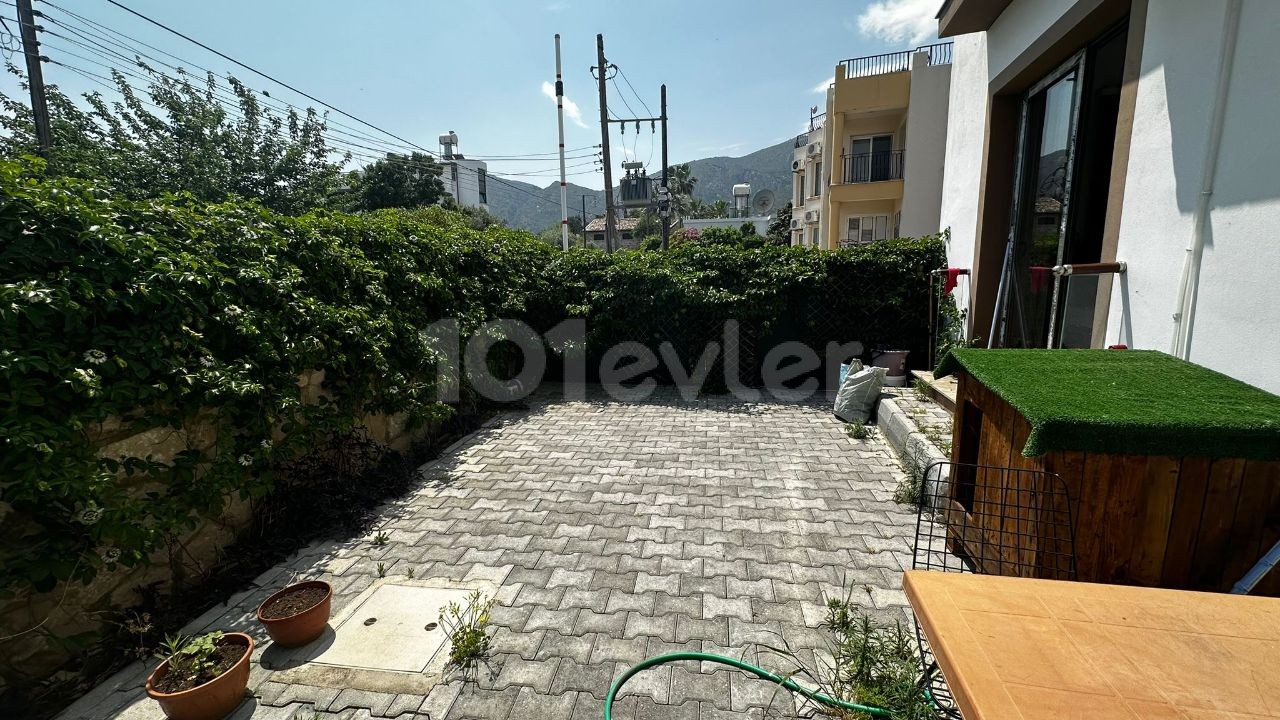 Spacious 2+1 apartment  for sale in Ozanköy, Kyrenia!