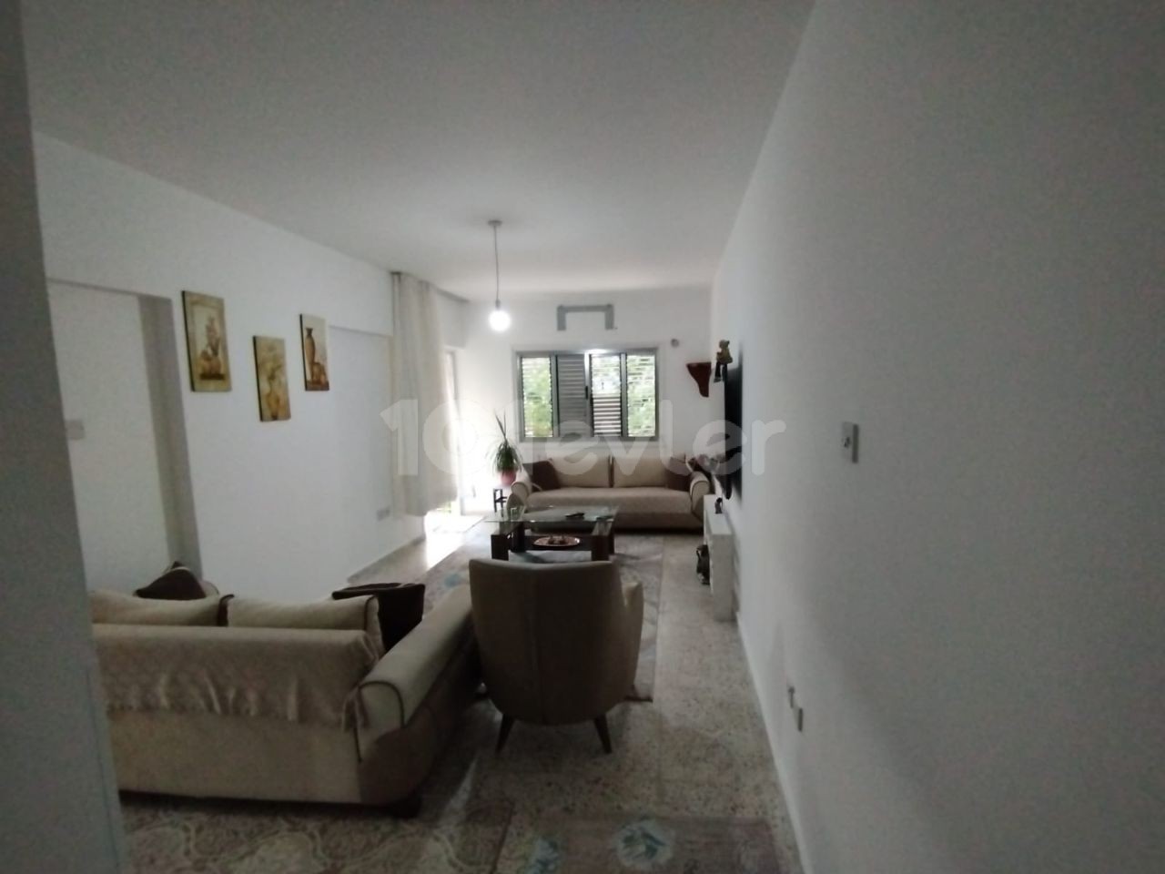 GİRNE/ MERKEZ DE SATILIK 2+1 KELEPİR DAİRE (ACİLL)/ 2+1 BARGAIN FLAT FOR SALE IN KYRENIA/ CENTER (URGENT)