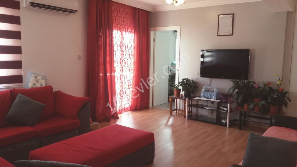 girne merkezde 2+1 satılık daire 