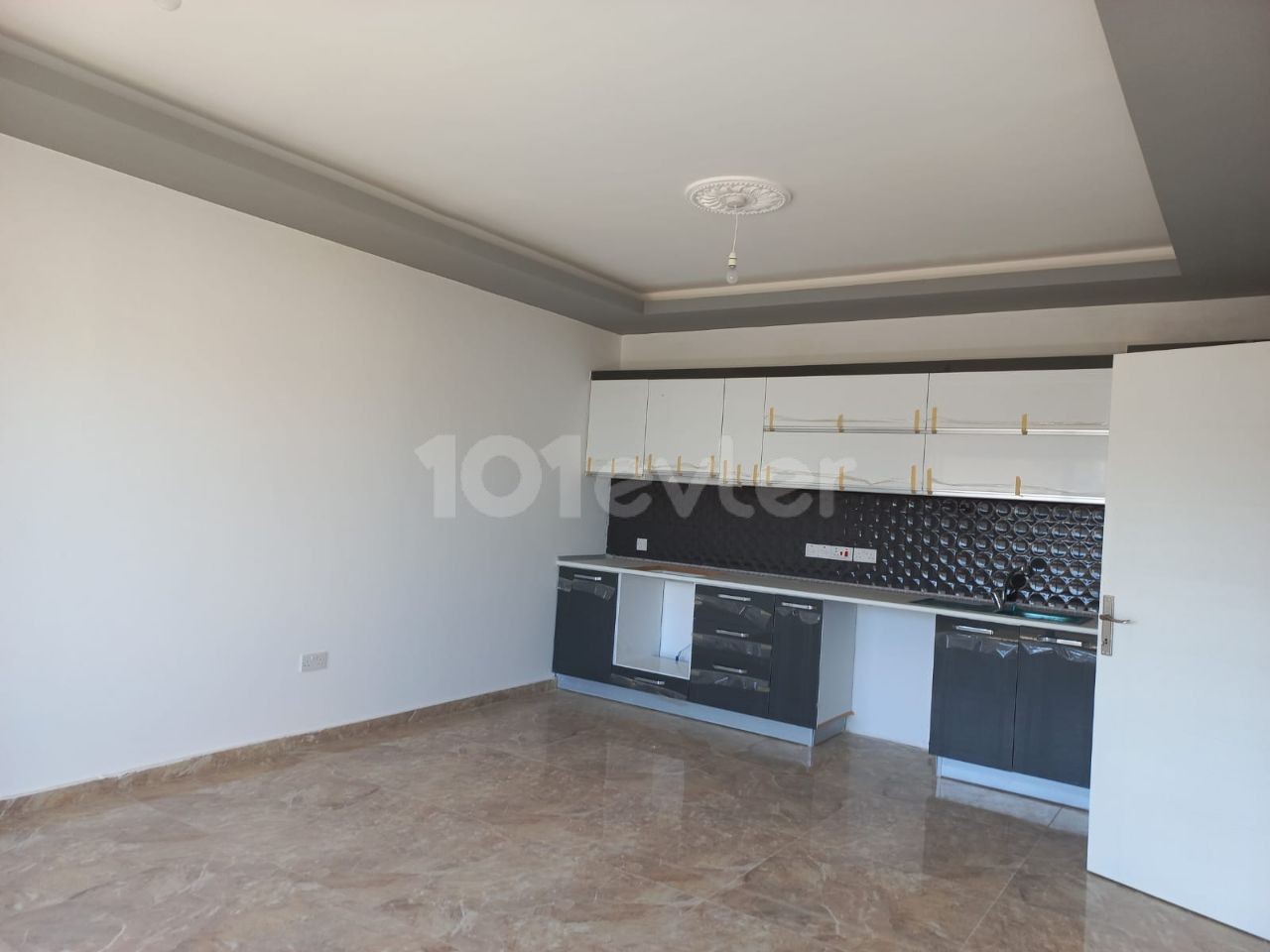 2+1 NEW FLAT FOR SALE IN MAGUSA BAYKAL