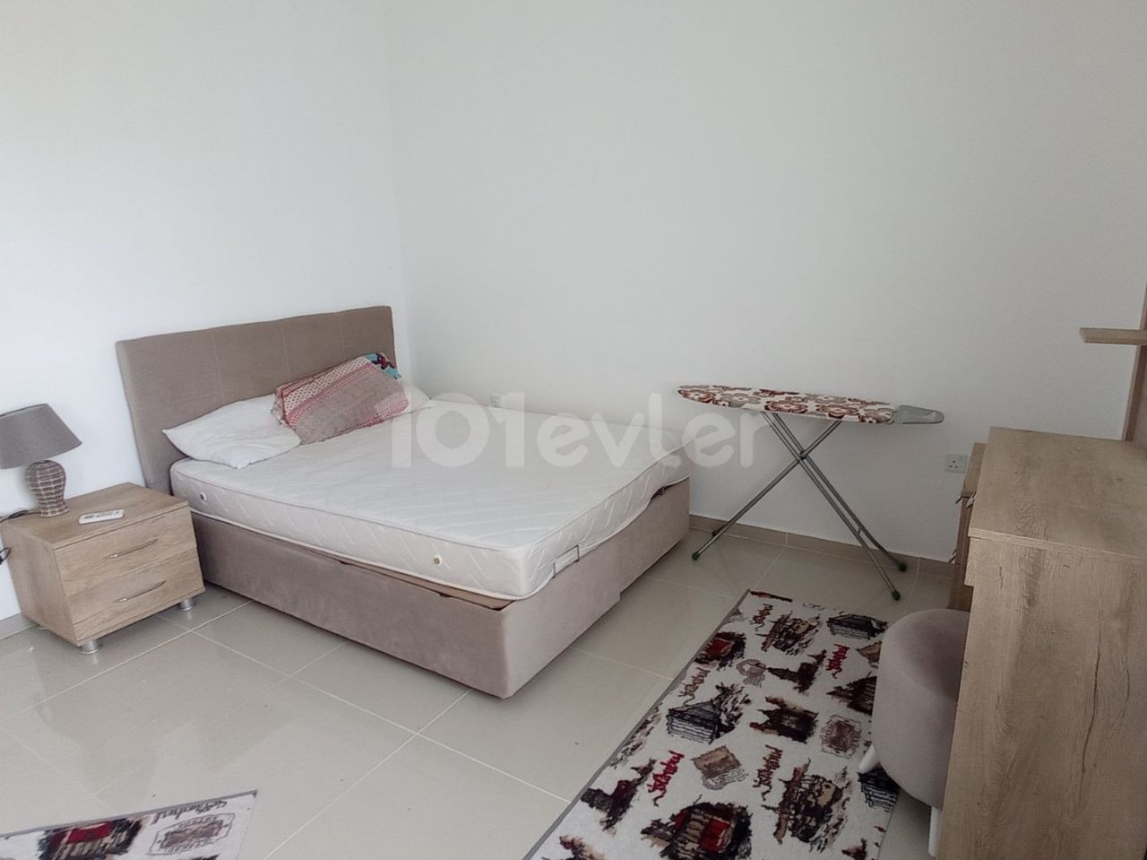 For Rent 1 + 1 Furnished Walking Distance To The Sea