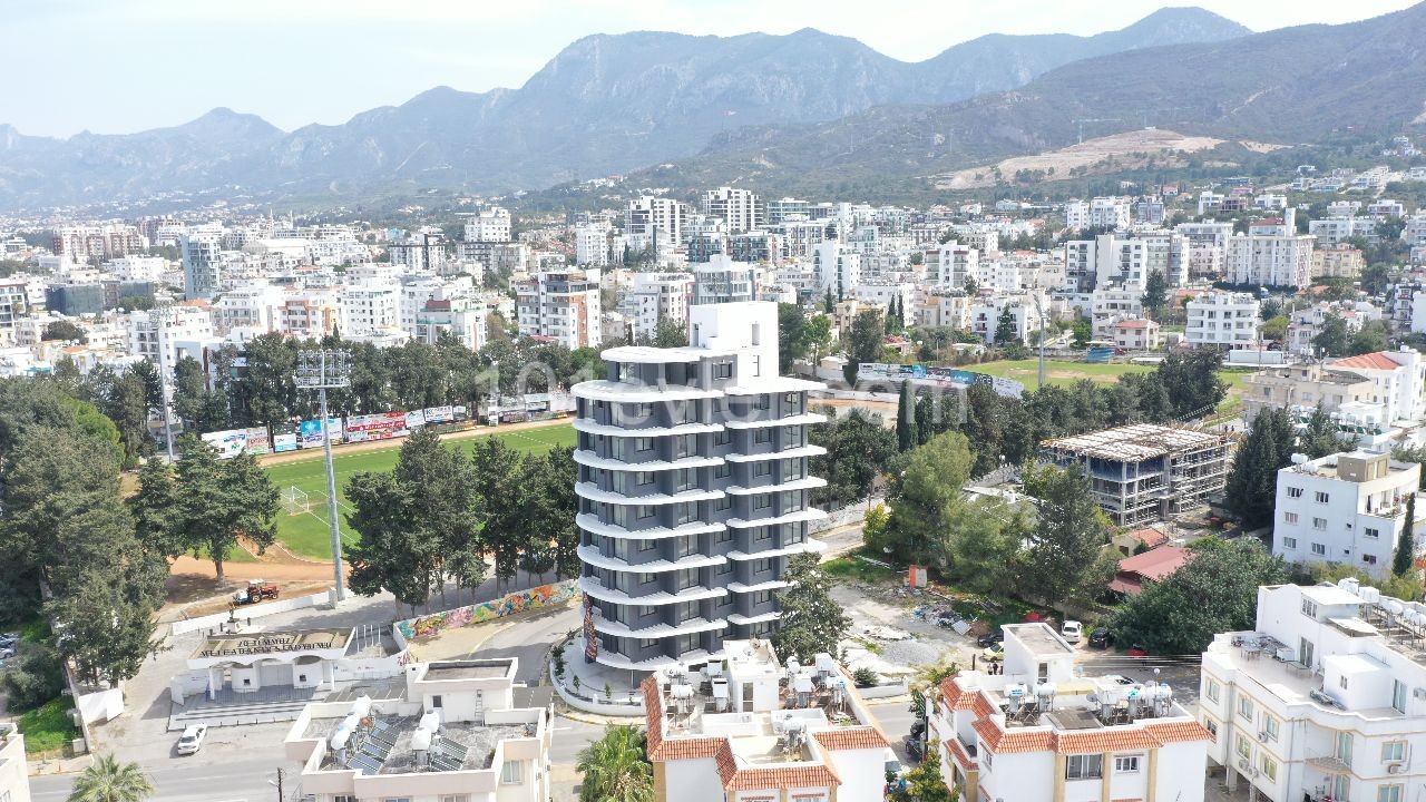 A Complete Building For Sale In The Center Of Kyrenia Suitable For The Owner&#39;s Apartment Permit ** 