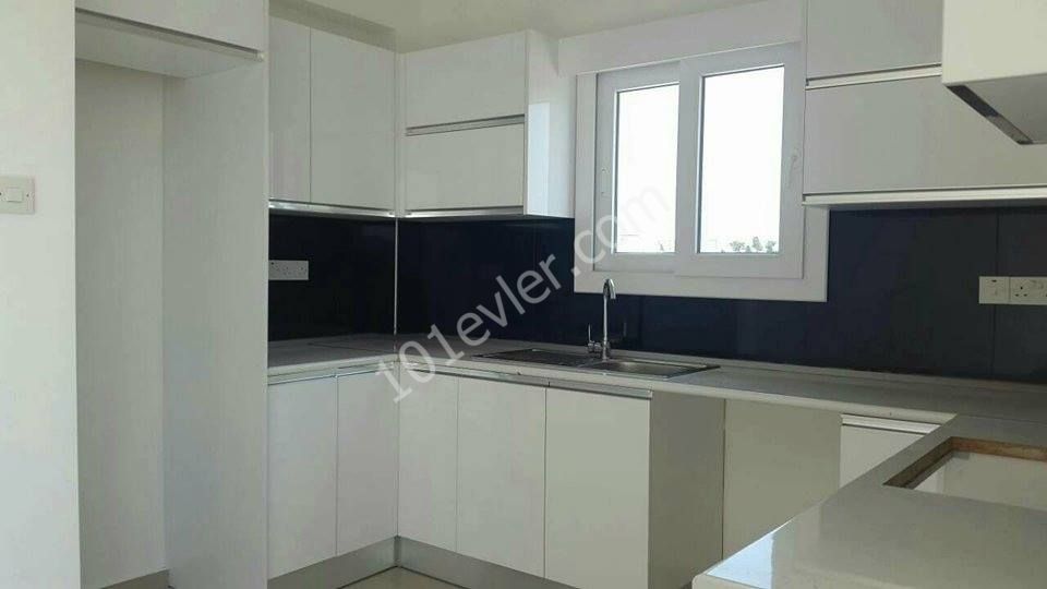 Mağusa Kaliland Bölgesinde '0' SATILIK Daire Bilgi için: 05338653644