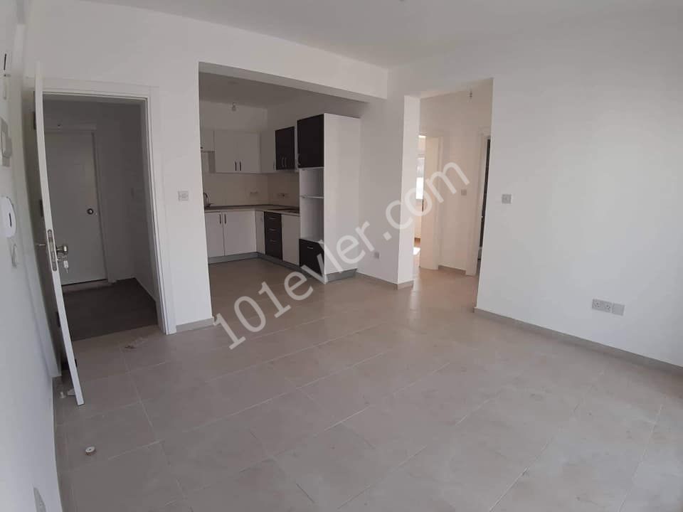 Neue Wohnung zum Verkauf in Famagusta KALILAND Informationen:05338867072 ** 