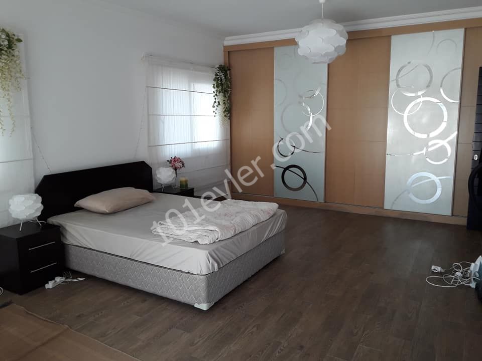 MAĞUSA KARAKOL BÖLGESİNDE SATILIK PENTHOUSE Bilgi için: 0533 886 7072