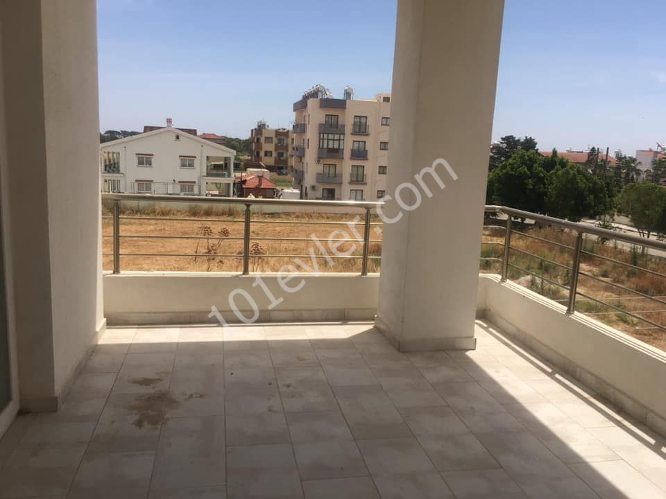 Flat For Sale in Yeni Boğaziçi, Famagusta