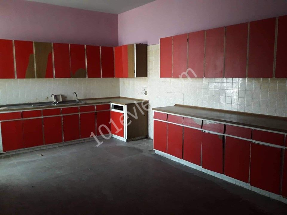 Ground Floor 3+1 Apartment in Maras District For information:05338649682 ** 