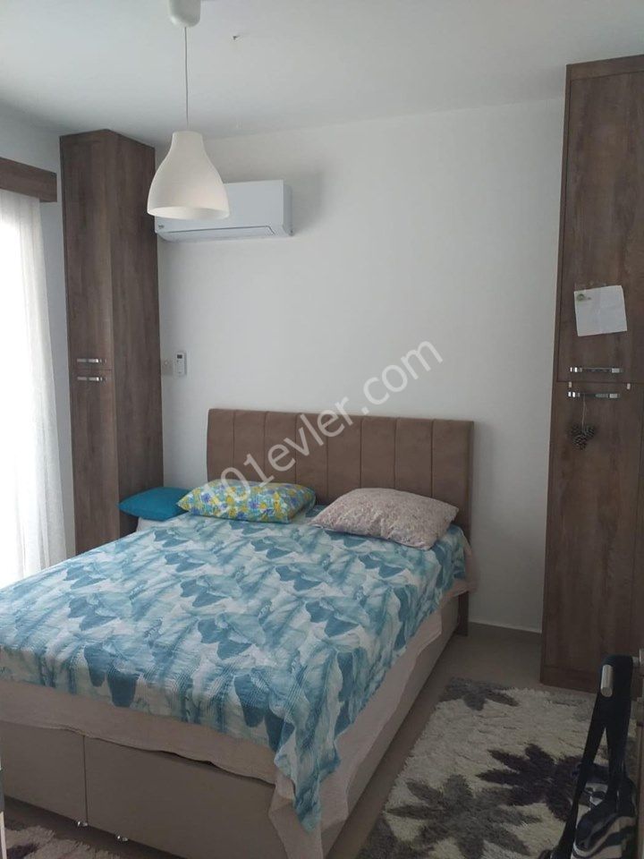 Iskele Long Beach Royal Sun 1 + 1 Flat для продажи для информации: 05338550505 ** 