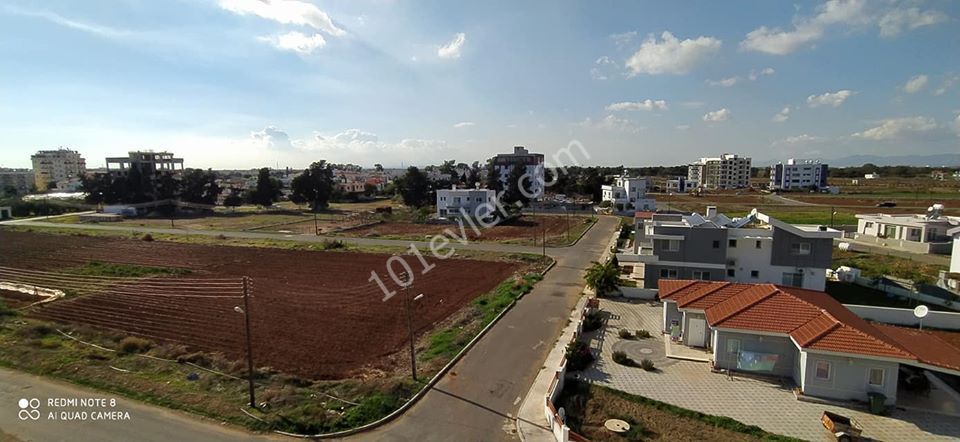 City Mall Bölgesinde Satılık Yeni Daire. 