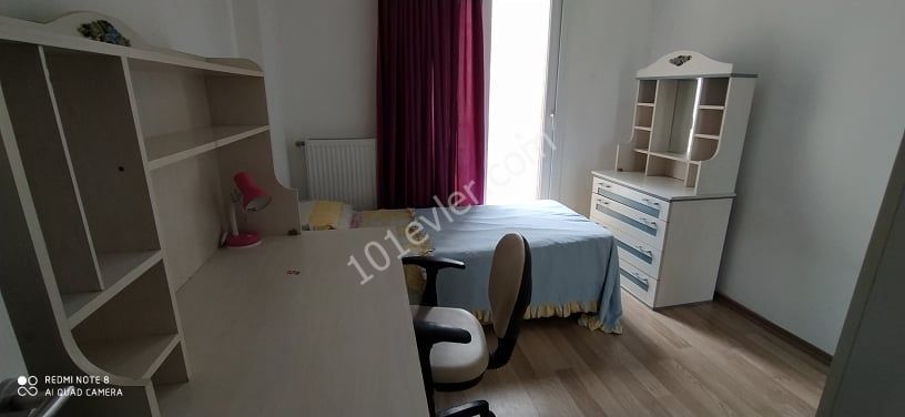 Deniz Manzaralı Eşyalı  3+1 Daire Bilgi için:05338867072