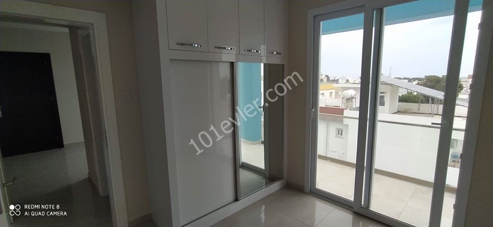 Yenişehir Bölgesinde Yeni 2+1 Penthouse Bilgi için:05338867072