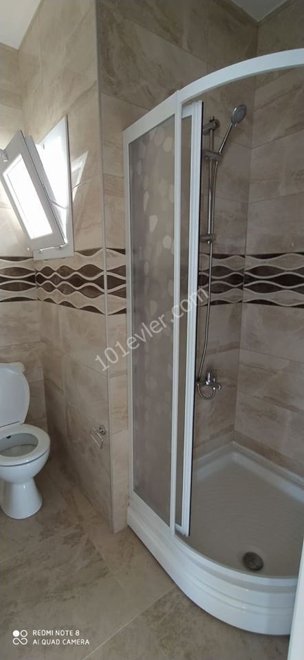 Neues 2 + 1 Penthouse in Canakkale für Informationen :05338867072 ** 