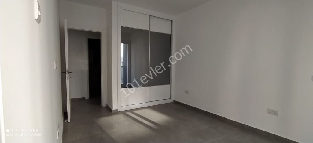 Sakarya Bölgesinde Satılık 1+1 Daire  Bilgi için::05338867072