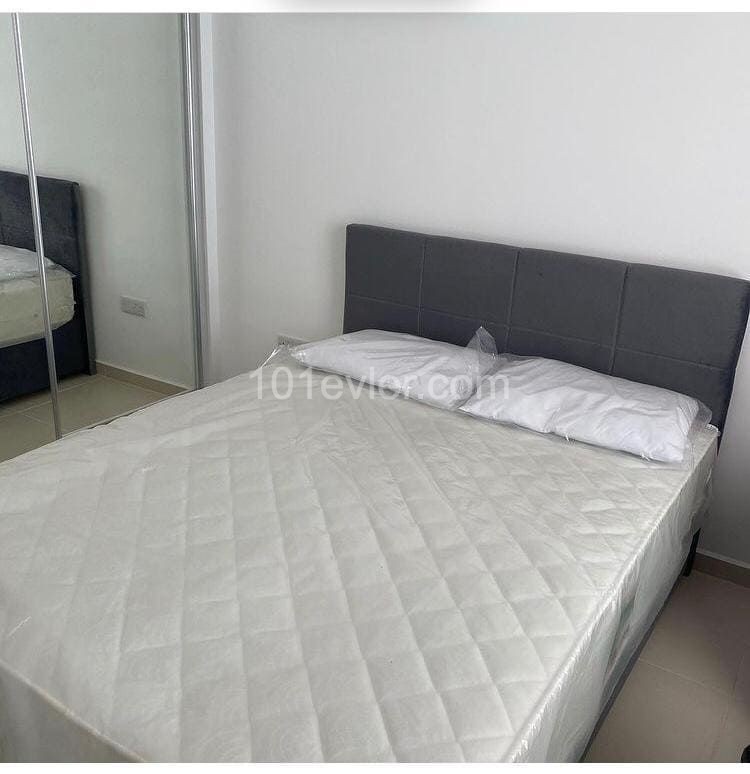 Mağusa Merkezde Deniz Manzaralı Satılık 1+1 Daire Bilgi için:05338533883 