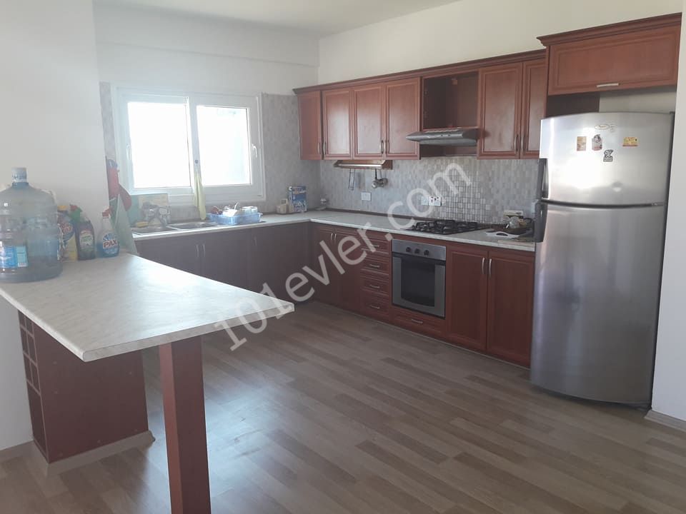 Karakol Bölgesinde Kiralık Eşyalı 3+1 Penthouse Bilgi için:05338867072