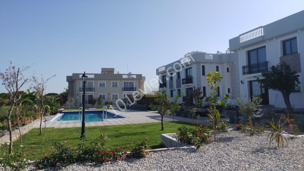 Girne, Lapta'da full eşyalı RESİDANZ DAİRE