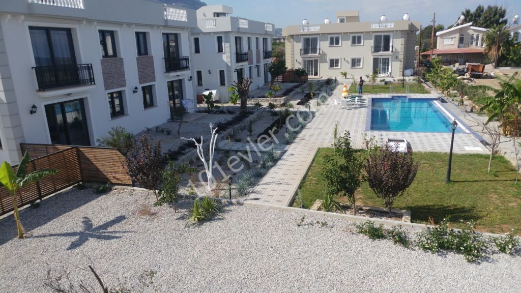 Girne, Lapta'da full eşyalı RESİDANZ DAİRE