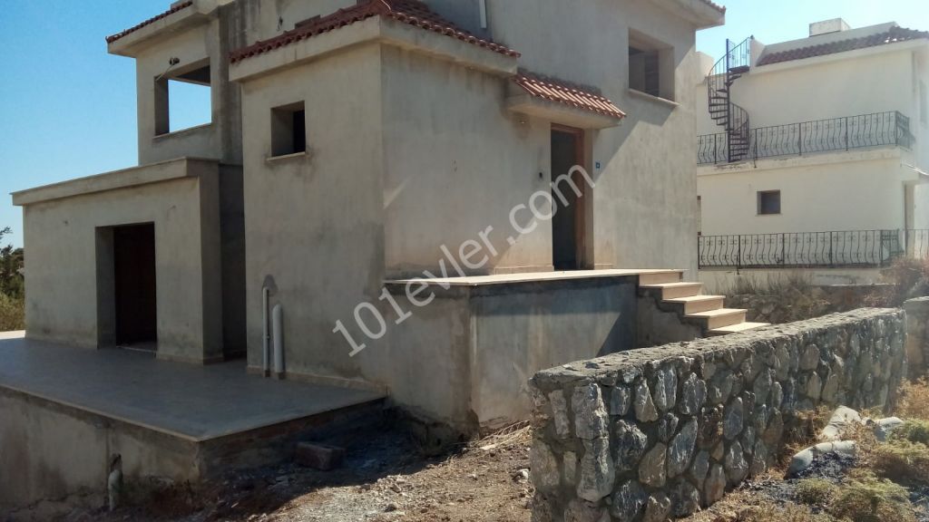 2 x 90% Finished villa in  beautiful Karmi