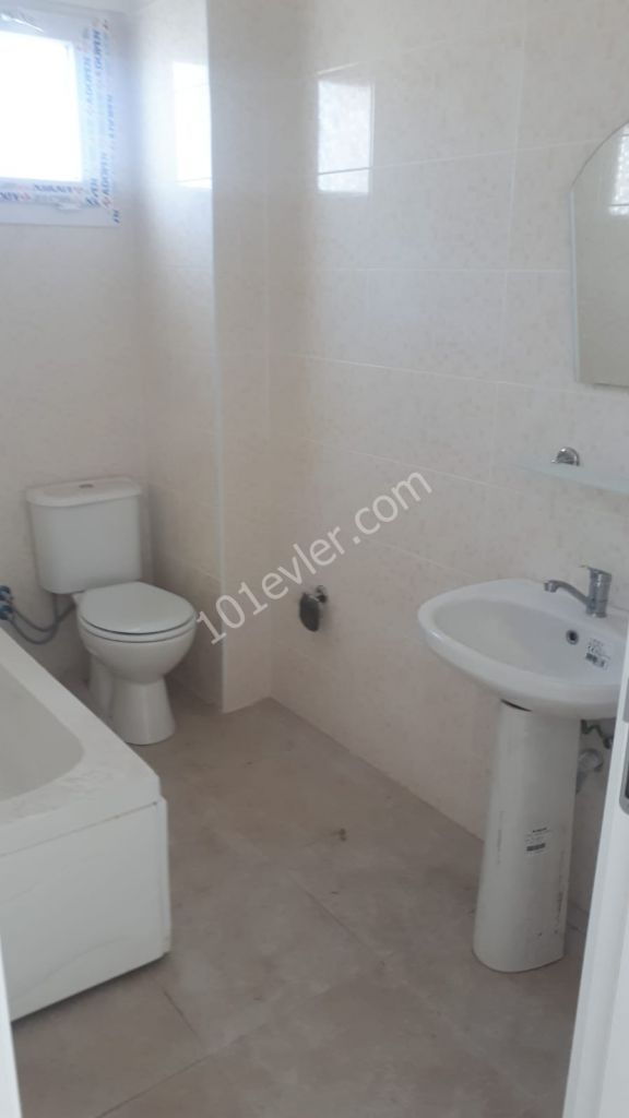 Flat To Rent in Girne Merkez, Kyrenia