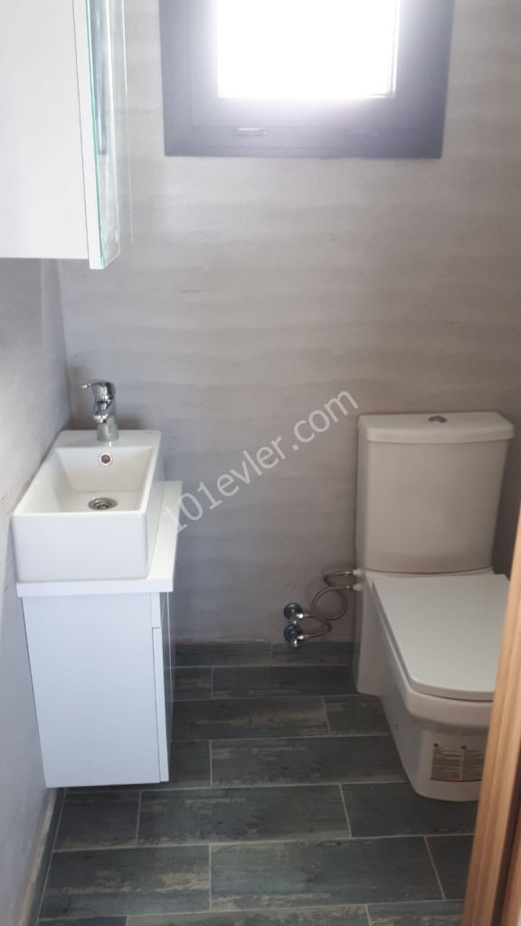 Girne Alsancak da kiralık 1+1 Sendellı Full Eşyallı SIFIR Daireler  Atakara market cıvarlarında!