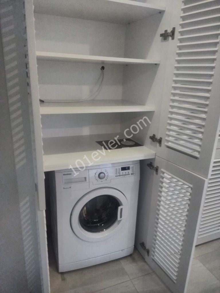 Flat To Rent in Alsancak, Kyrenia