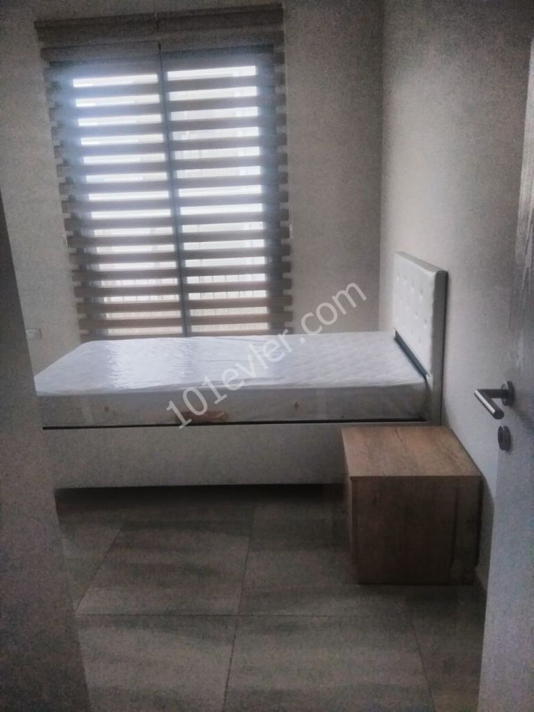 Flat To Rent in Alsancak, Kyrenia