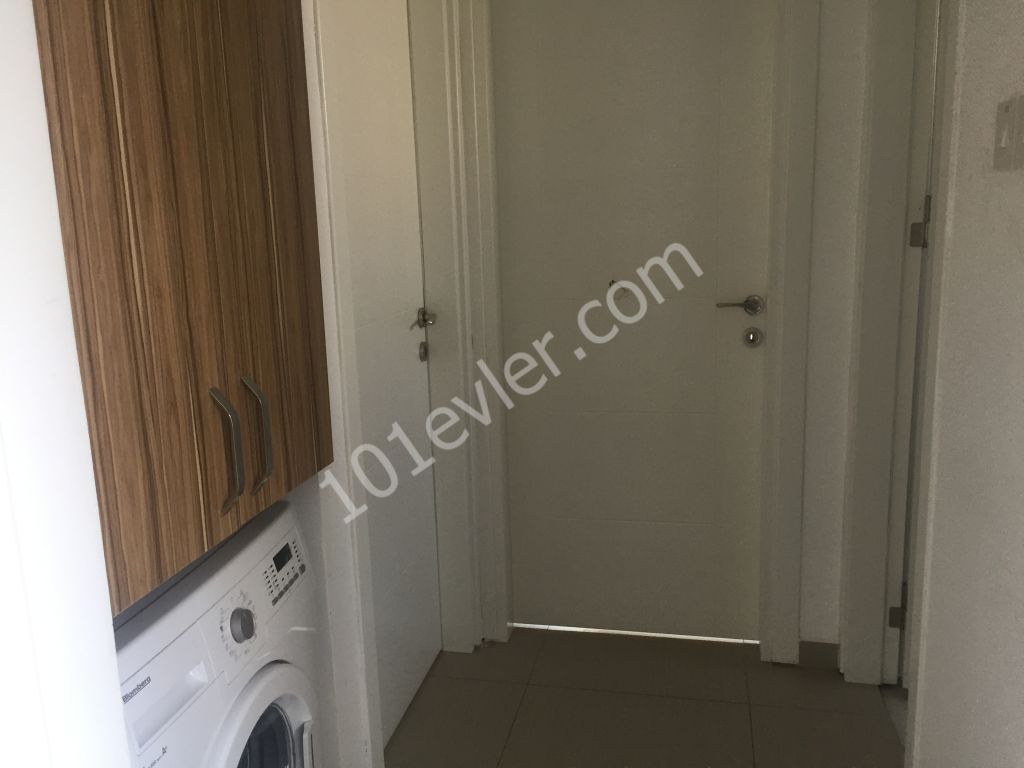 Girne Eziç Premier Bölgesinde kiralık 2+1 DAİRE