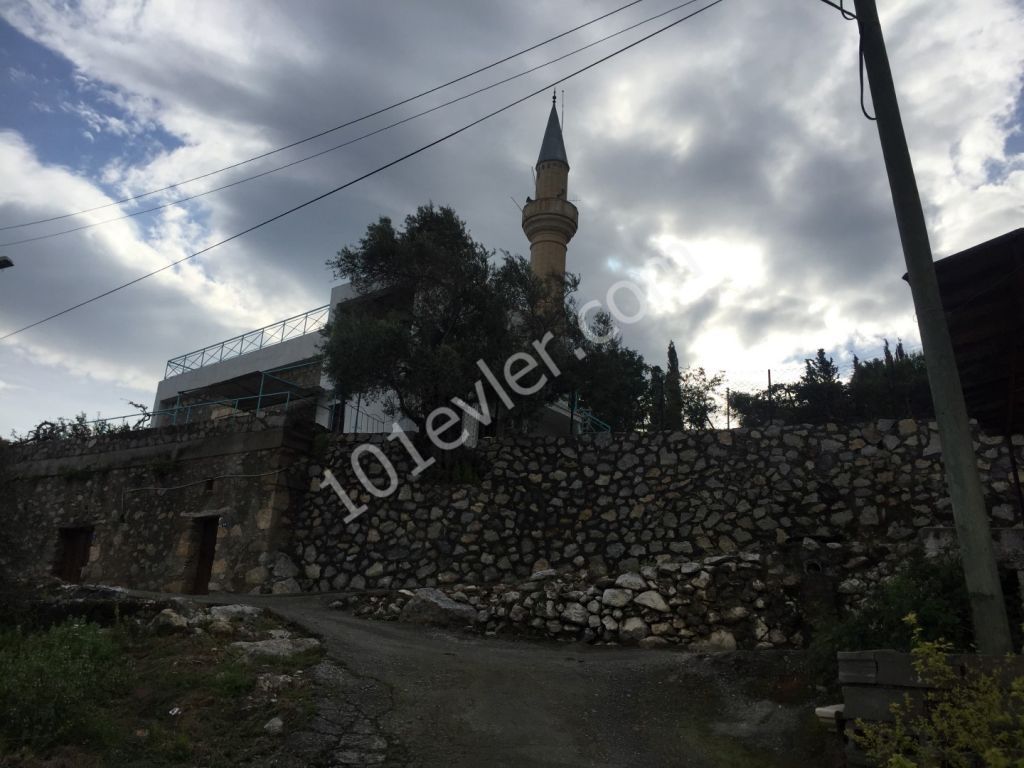 KYRENIA/ Karşıyaka village a beutiful plot with villa and pool project and stunning sea and mountain views