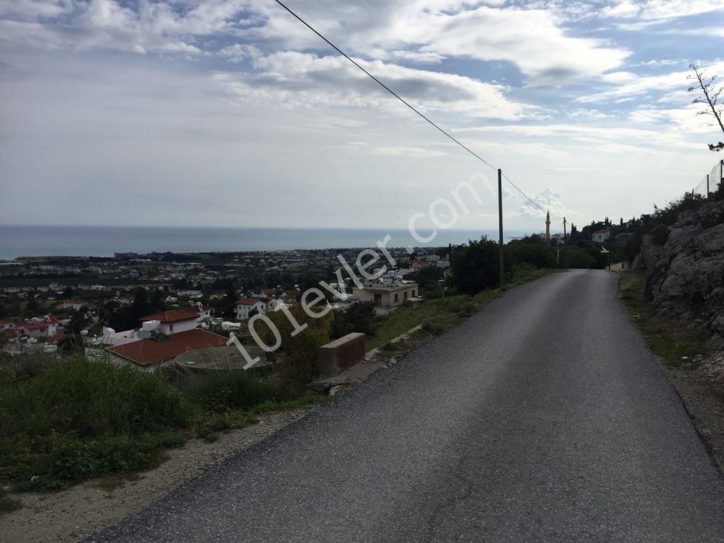 KYRENIA/Karşıyaka village 1 dönüm PLOT WITH EXCELLENT SEA VIEWS - UNITTERRUPTABLE SEA VIEWS