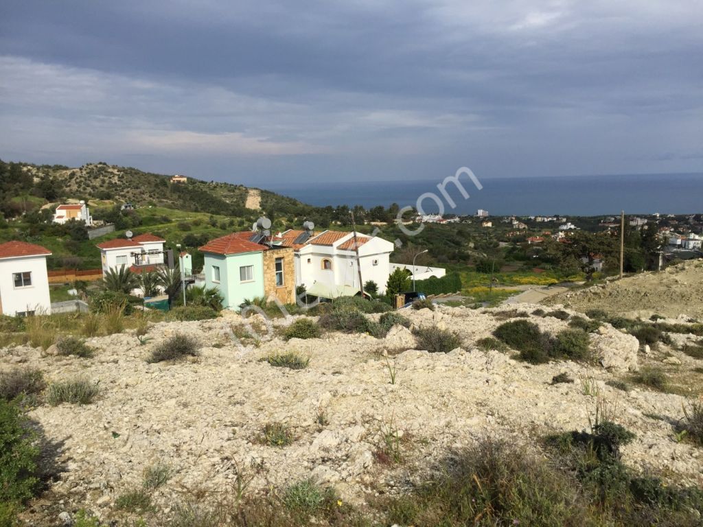 KYRENIA/Karşıyaka village 1 dönüm PLOT WITH EXCELLENT SEA VIEWS - UNITTERRUPTABLE SEA VIEWS