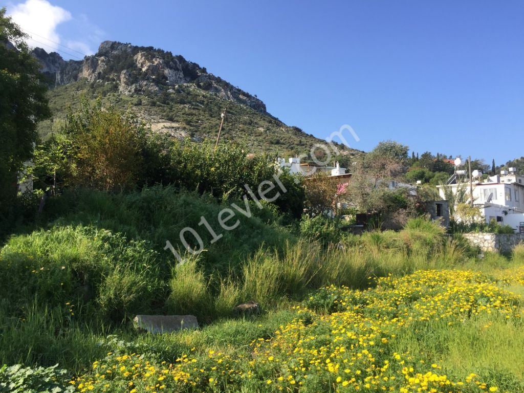 KYRENIA/ Karşıyaka village ! Dönüm + 1 Evlek + 800 Sq.ft. beautiful PLOT with sea and mountain views