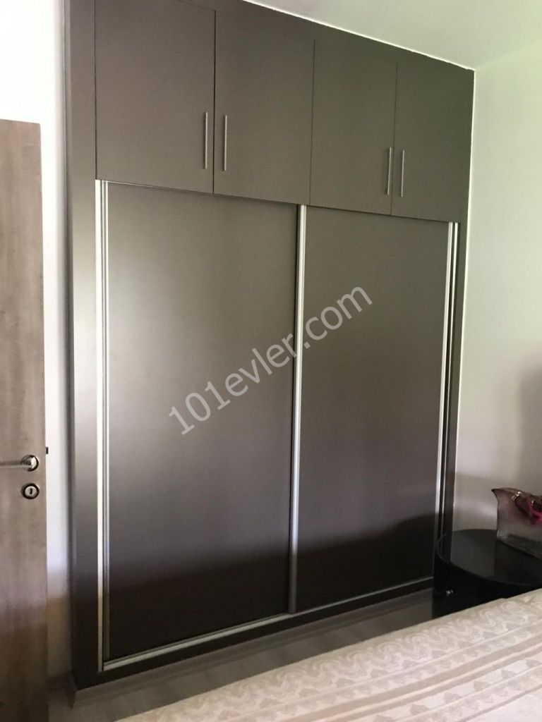 Flat To Rent in Alsancak, Kyrenia