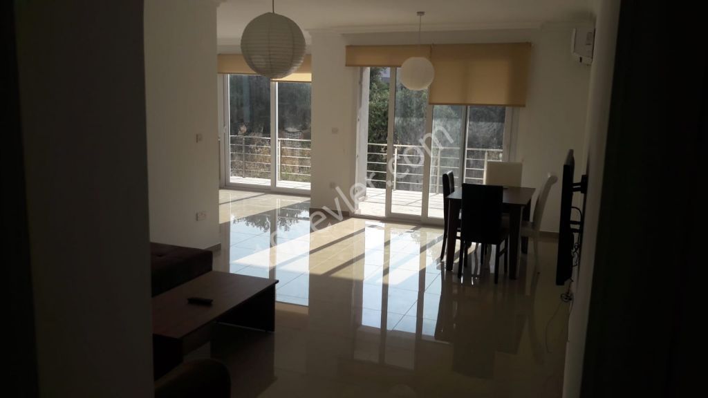 Flat To Rent in Doğanköy, Kyrenia