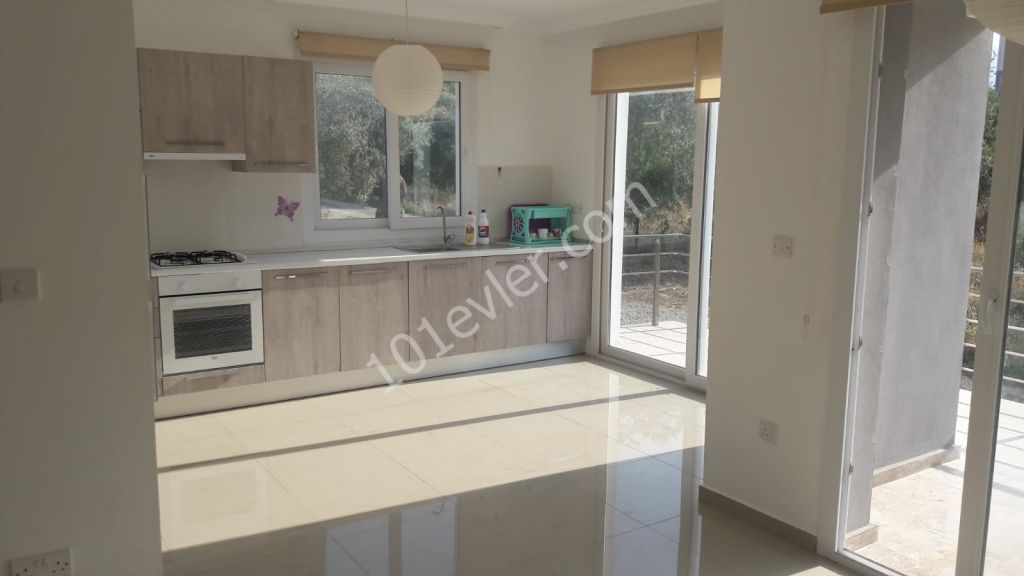 Flat To Rent in Doğanköy, Kyrenia