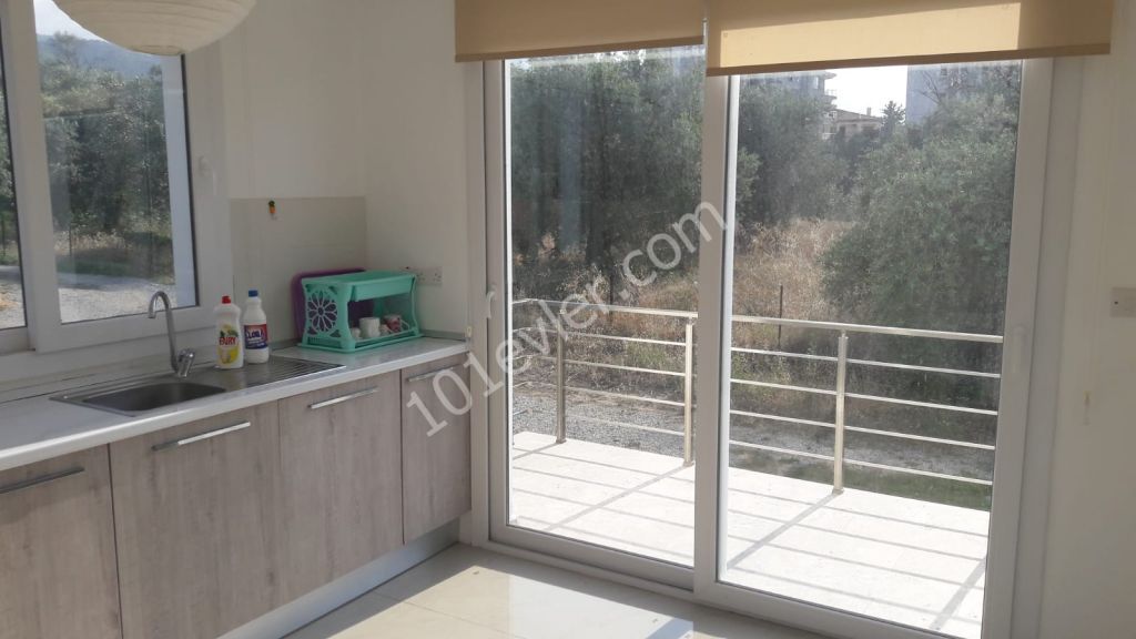 Flat To Rent in Doğanköy, Kyrenia