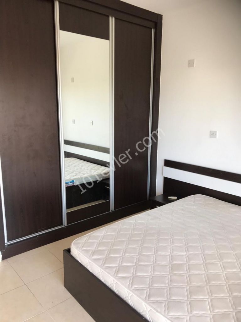 Flat To Rent in Alsancak, Kyrenia