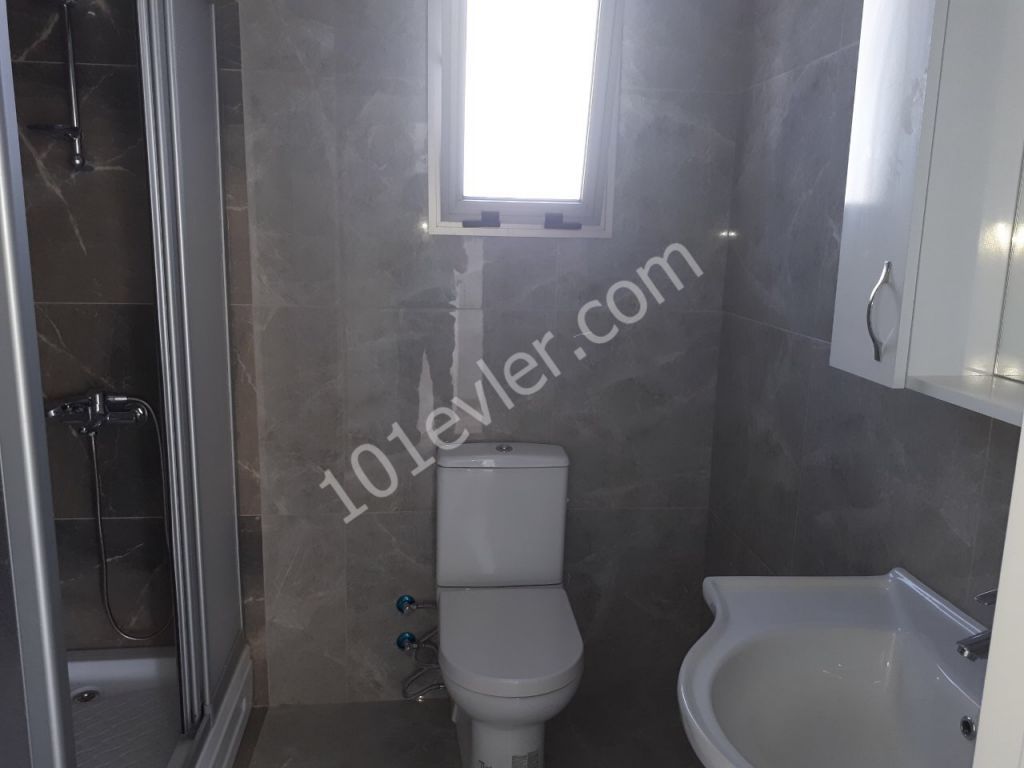 GİRNE MERKEZDE TÜM YAŞAM ALANLARINA YÜRÜME MESAFESİ YENİ 3+1 PENTHOUSE