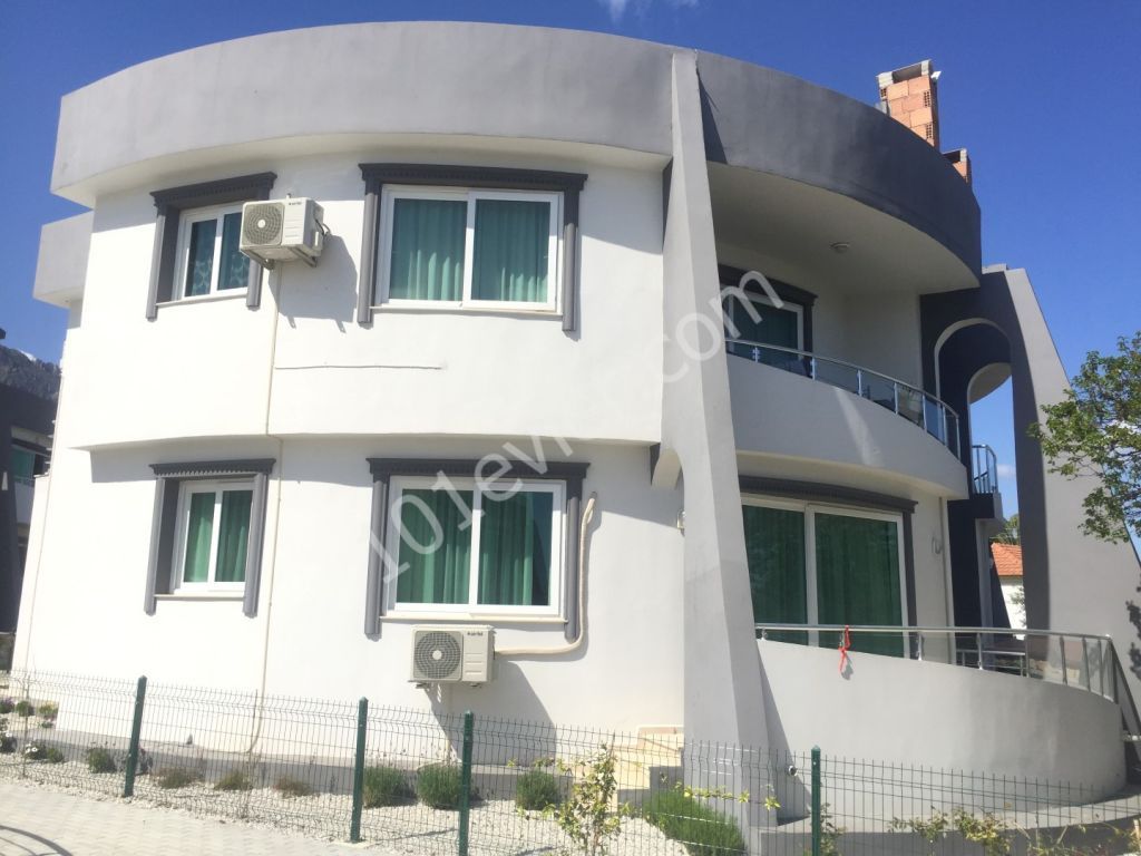 2+1 APARTMENT FLAT IN KARAOĞLANOĞLU