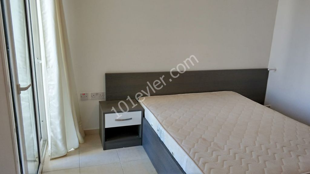  Alsancak da 3+1  Ortak Havuzlı. Her odada balkon Deniz manzaralı Temiz sakin Site İçerisinde Bulunan Dairemiz  . ZEBO TAJİEVA. 0533 846 1183