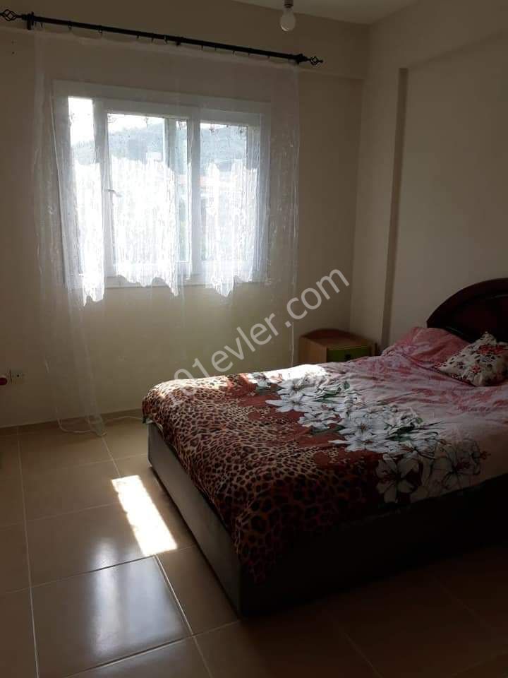 Flat To Rent in Alsancak, Kyrenia