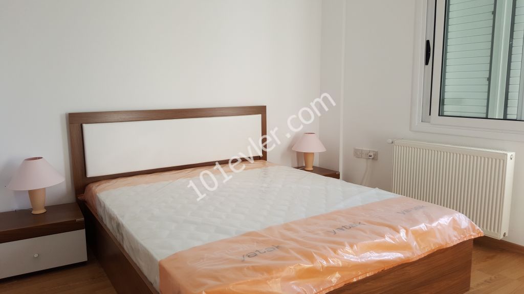 LAPTA DA ÖZEL HAVUZLU MANZARALI LÜX VİLLA  DENİZE 5 DAKİKA MESAFE  UZAKLIGINDA SATILIK. 05338461183 ZEBA TAJİEVA