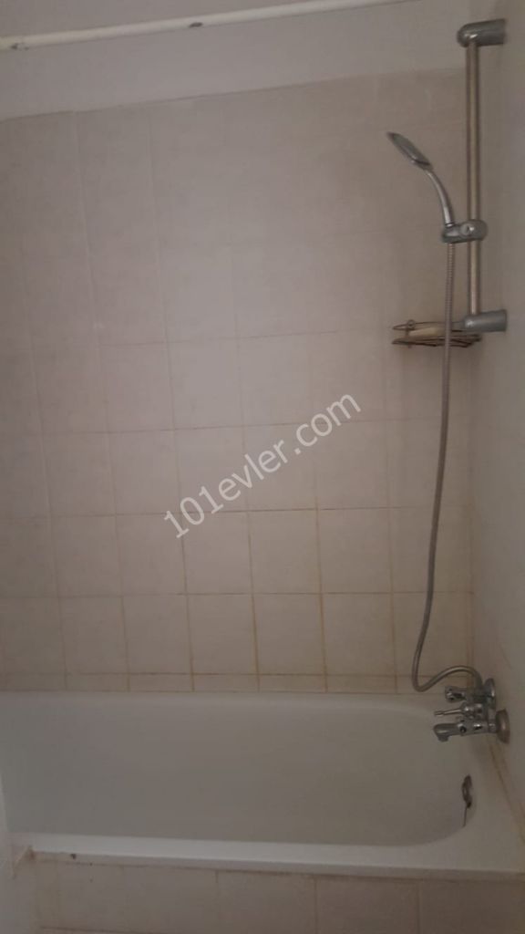 Flat For Sale in Yukarı Girne, Kyrenia