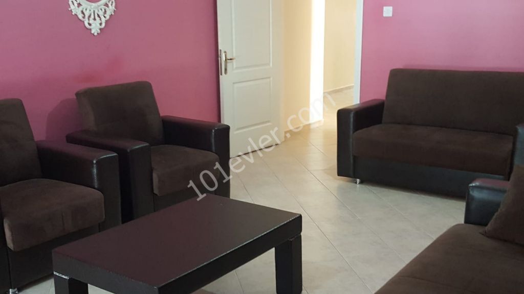 Flat To Rent in Yukarı Girne, Kyrenia