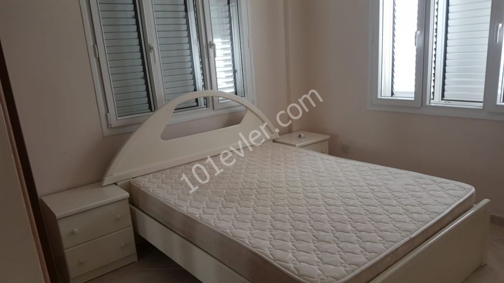 GİRNE BEKTAŞ MARKET BÖLGESİNDE 120 M2 2+1 FULL EŞYALI