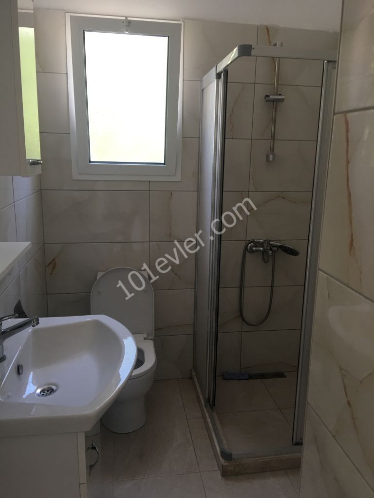 Flat To Rent in Alsancak, Kyrenia