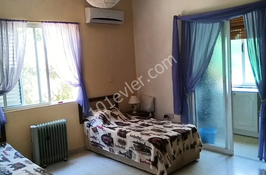 Detached House For Sale in Karşıyaka, Kyrenia